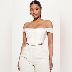 Elegant Off-Shoulder CreamTop Corset Style New Size Small